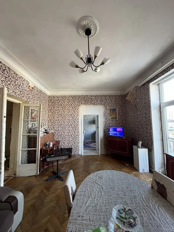Satılır 3 otaqlı mənzil 95 m²