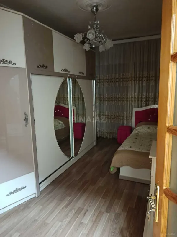 Satılır 4 otaqlı mənzil 96 m²