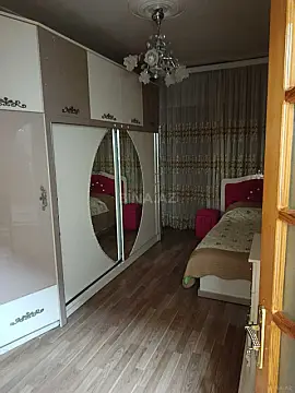 Satılır 4 otaqlı mənzil 96 m²