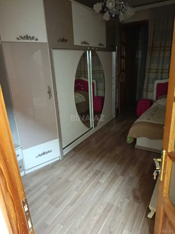 Satılır 4 otaqlı mənzil 96 m²
