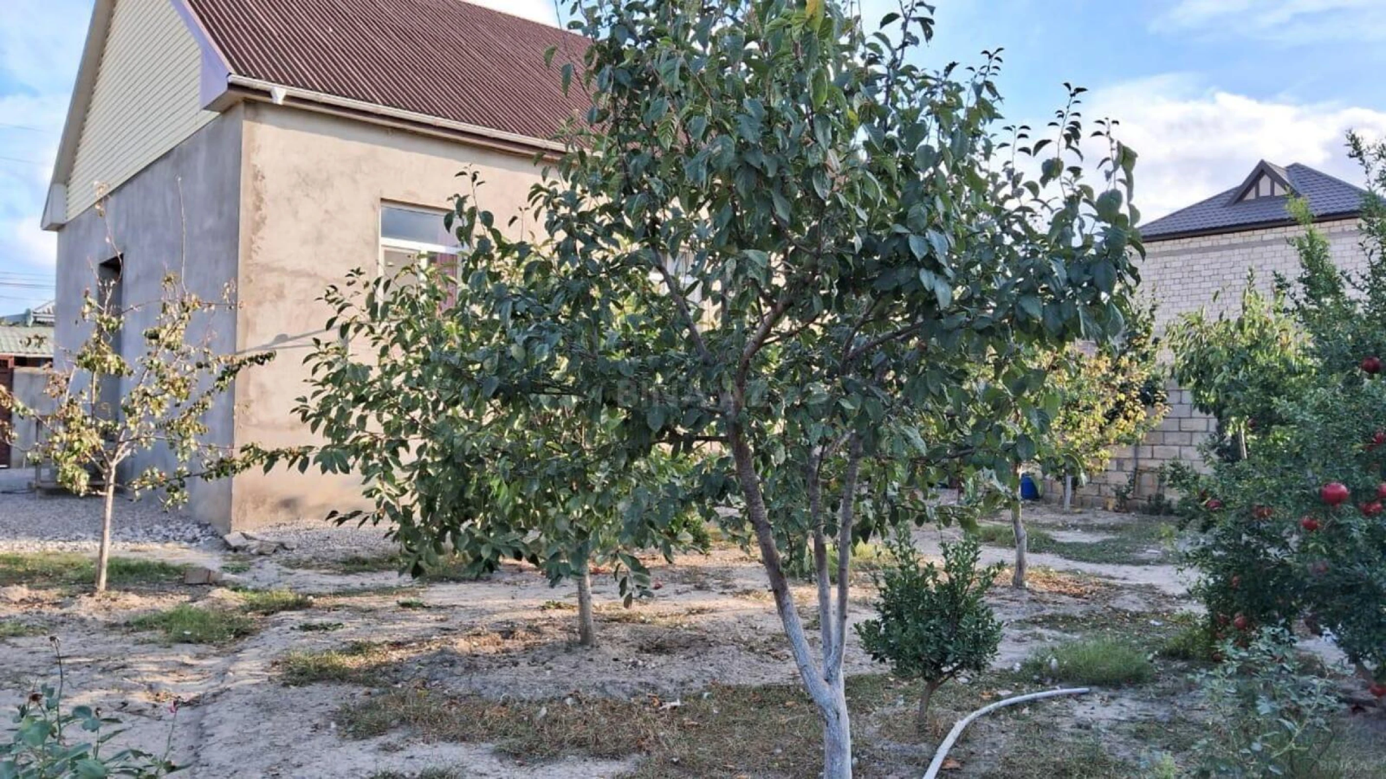 Satılır 4 otaqlı həyət evi 103 m²