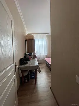 Satılır 4 otaqlı mənzil 93 m²