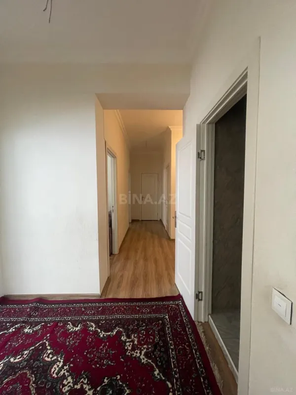 Satılır 4 otaqlı mənzil 93 m²