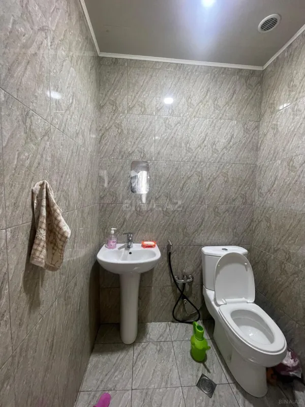 Satılır 4 otaqlı mənzil 93 m²