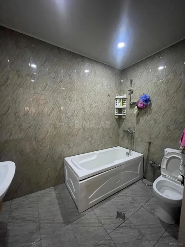 Satılır 4 otaqlı mənzil 93 m²