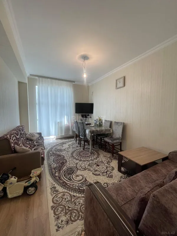 Satılır 4 otaqlı mənzil 93 m²