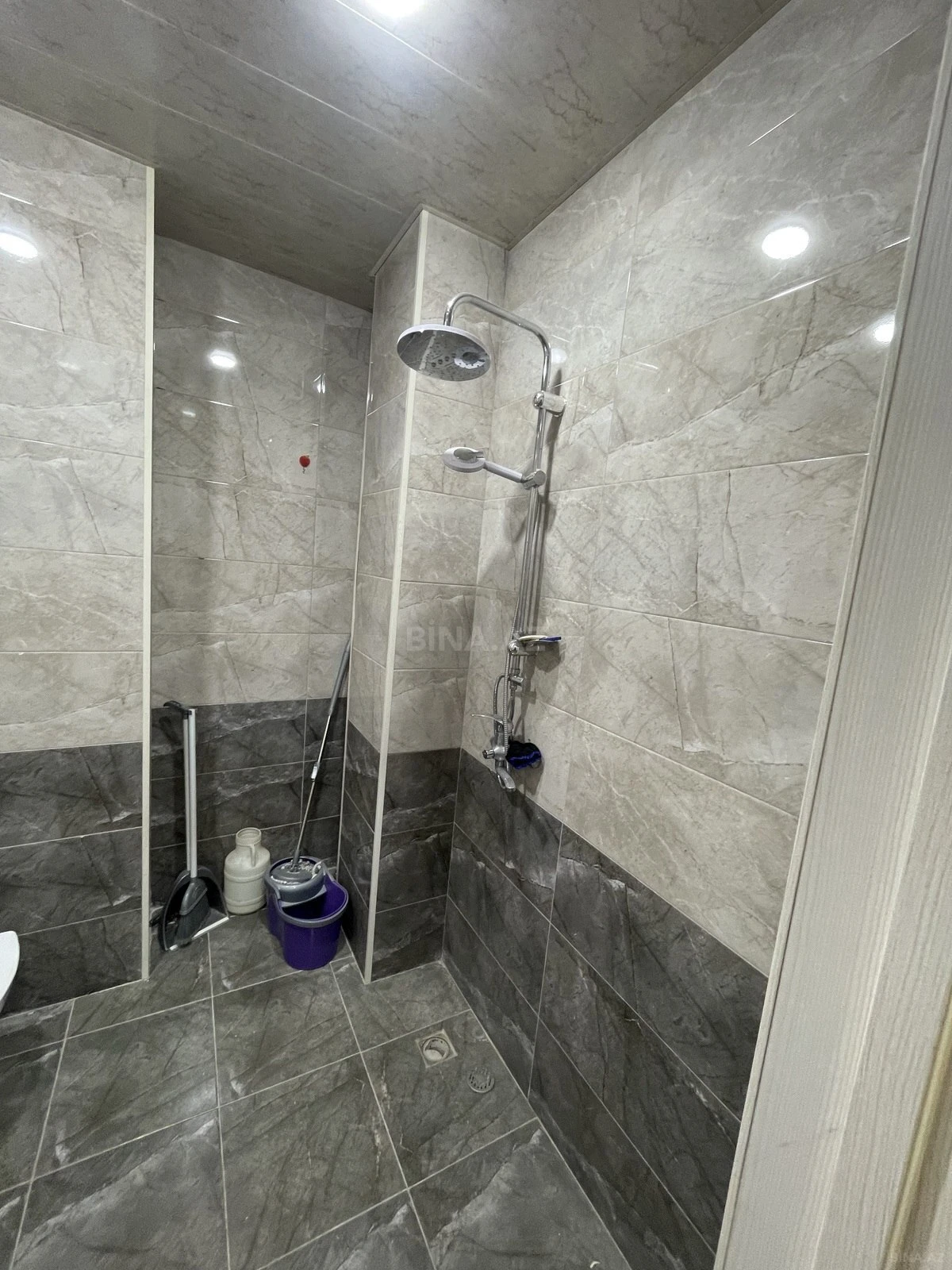 Kirayə verilir 2 otaqlı mənzil 50 m²
