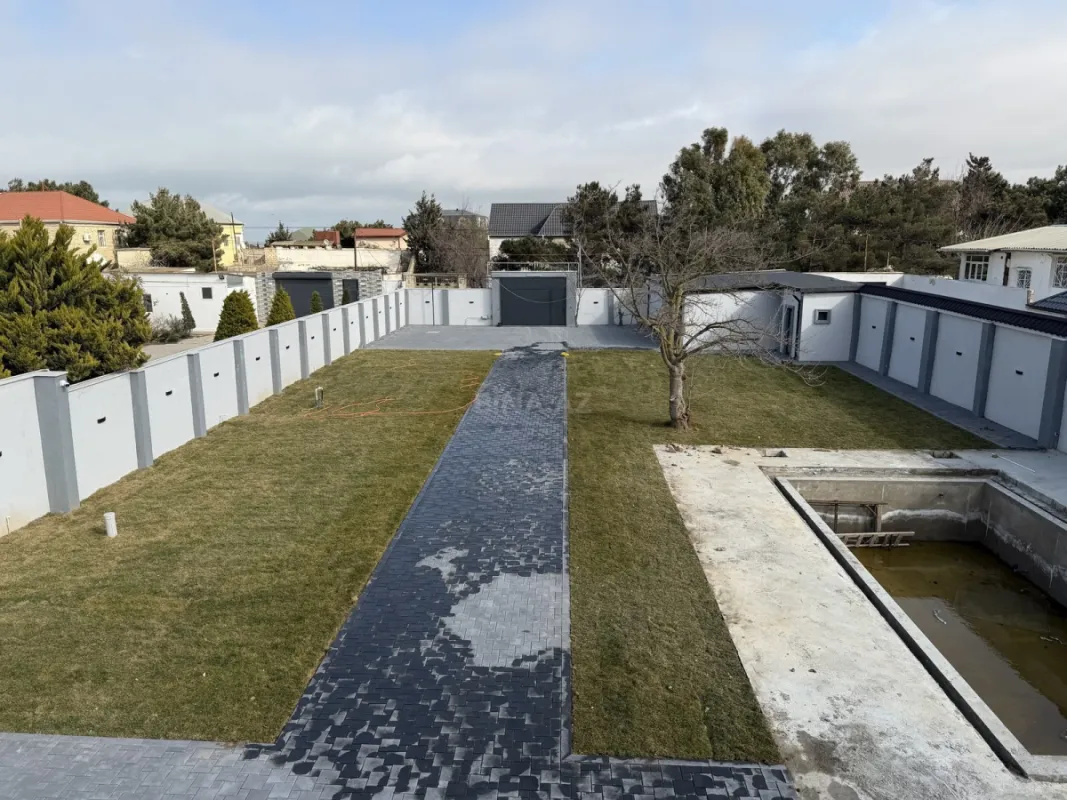 Satılır 6 otaqlı həyət evi 340 m²