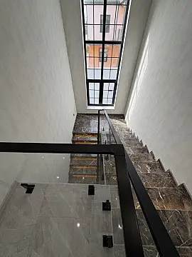 Satılır 6 otaqlı həyət evi 340 m²