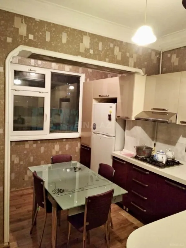 Kirayə verilir 2 otaqlı mənzil 60 m²