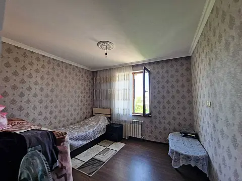 Satılır 4 otaqlı həyət evi 123 m²