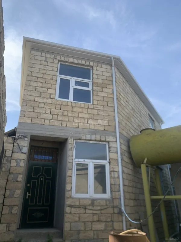 Satılır 4 otaqlı həyət evi 120 m²