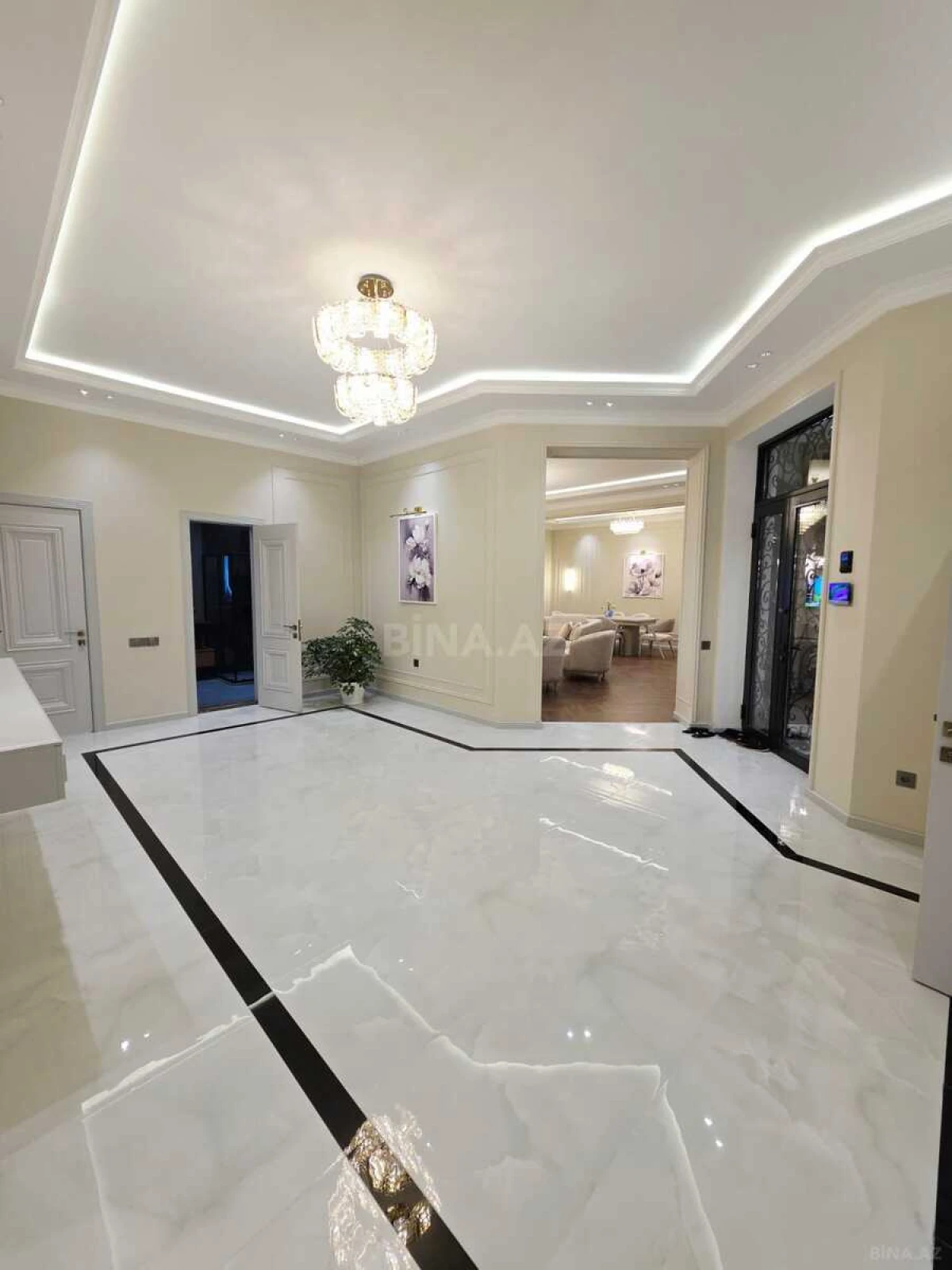 Satılır 4 otaqlı həyət evi 210 m²