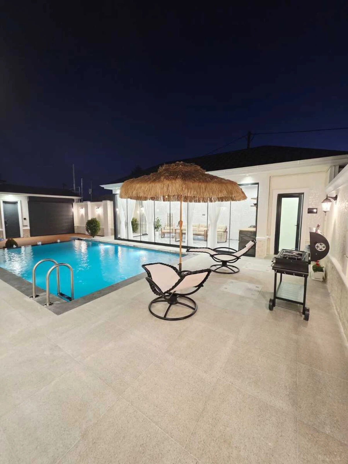 Satılır 4 otaqlı həyət evi 210 m²