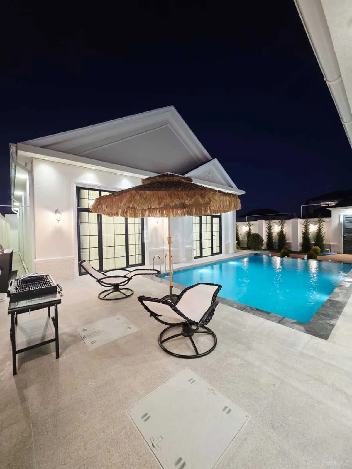 Satılır 4 otaqlı həyət evi 210 m²