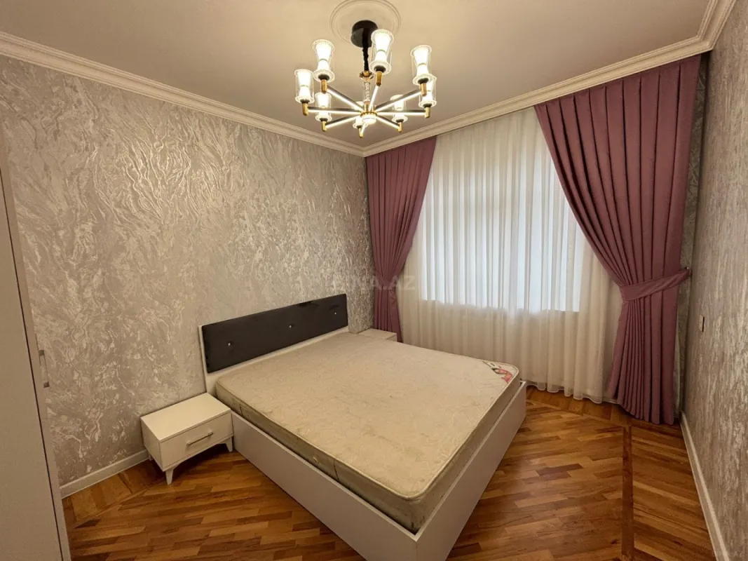 Satılır 2 otaqlı mənzil 65 m²