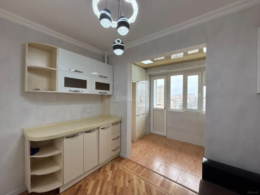 Satılır 2 otaqlı mənzil 65 m²