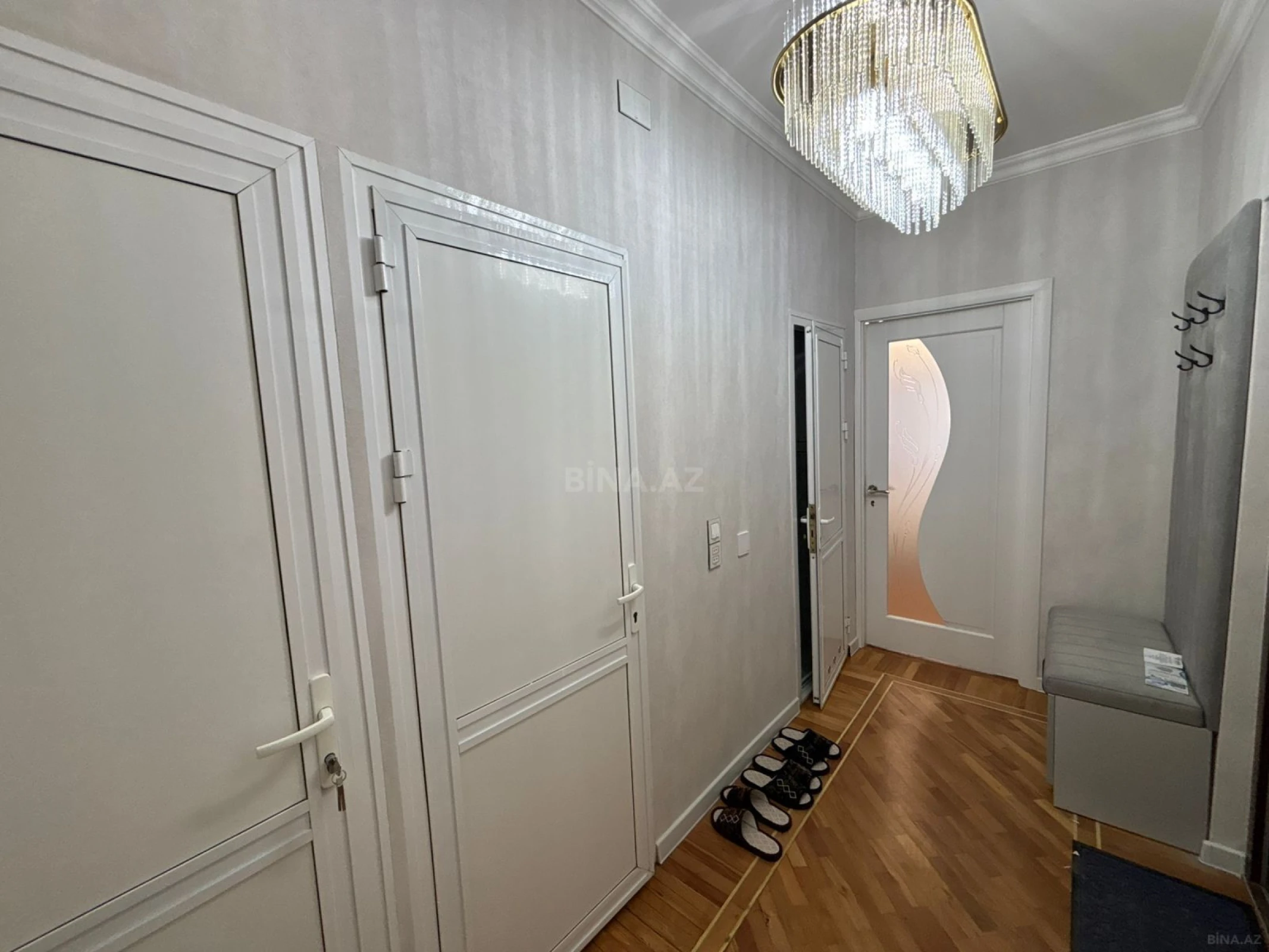Satılır 2 otaqlı mənzil 65 m²