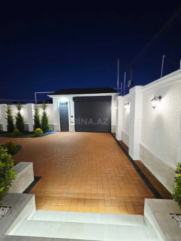 Satılır 4 otaqlı həyət evi 210 m²