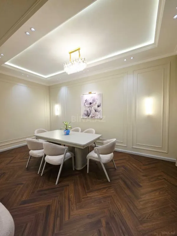 Satılır 4 otaqlı həyət evi 210 m²
