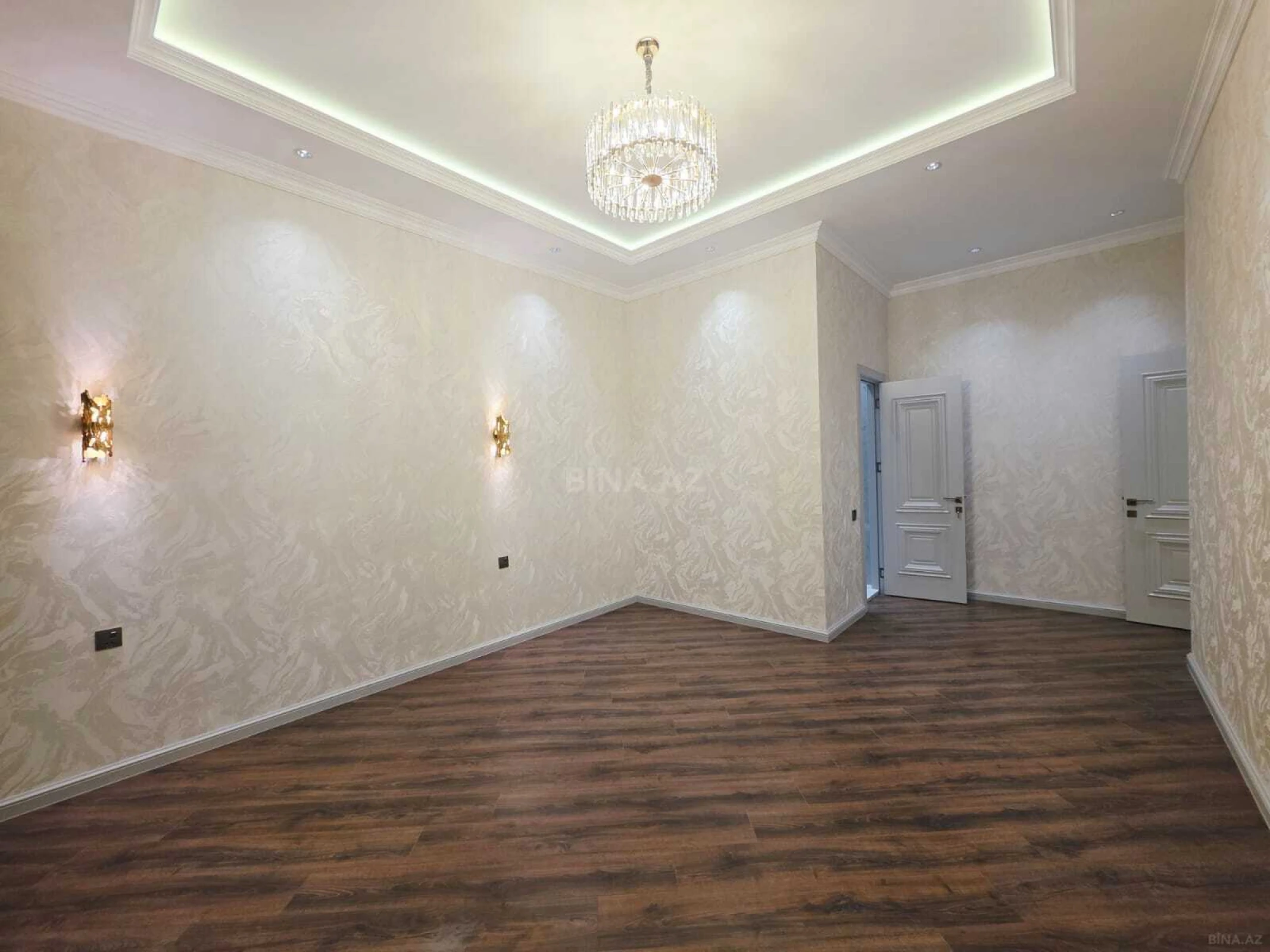 Satılır 4 otaqlı həyət evi 210 m²