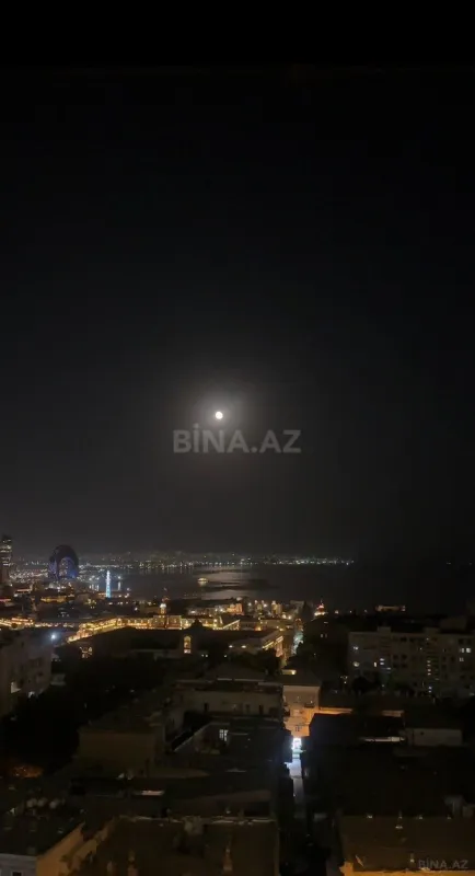 Satılır 2 otaqlı mənzil 101 m²