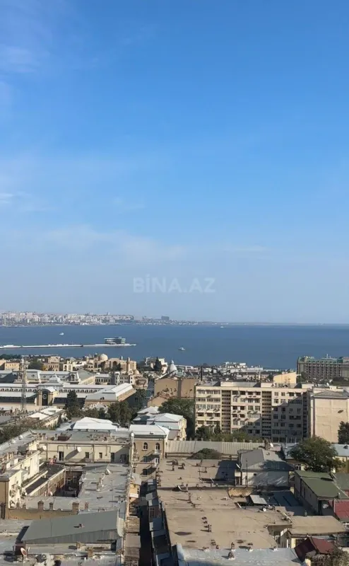 Satılır 2 otaqlı mənzil 101 m²
