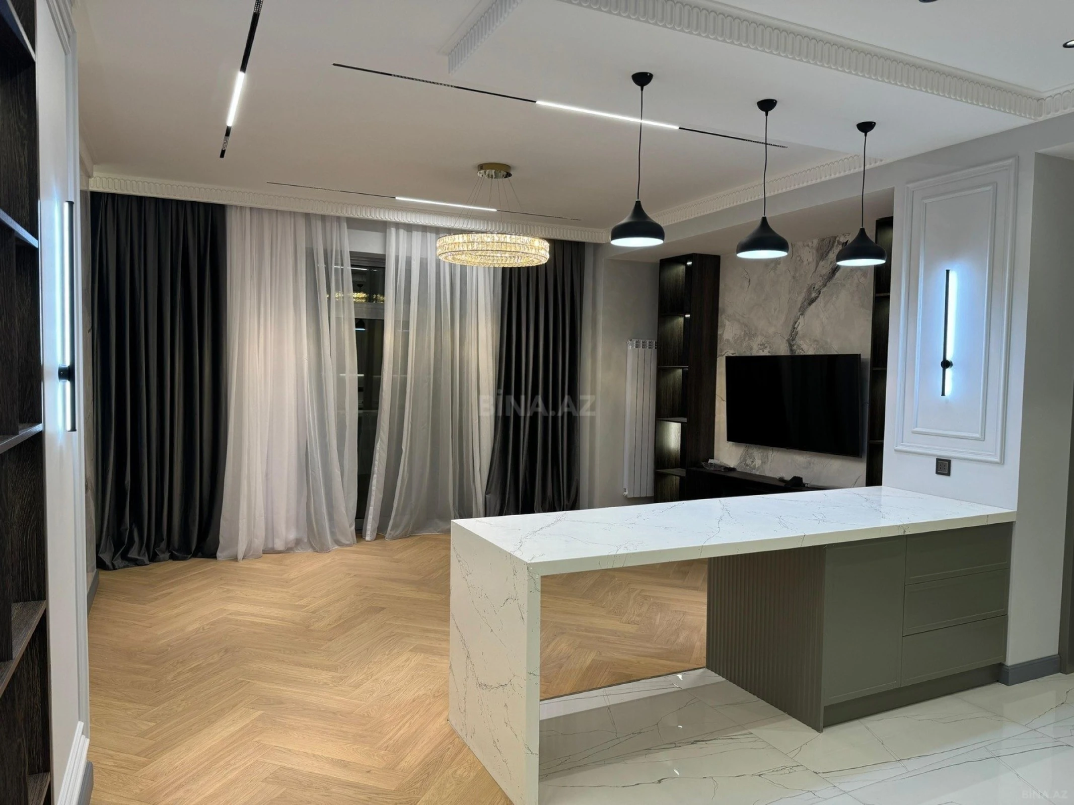 Satılır 2 otaqlı mənzil 101 m²