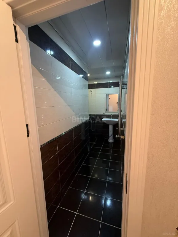 Satılır 2 otaqlı mənzil 73 m²