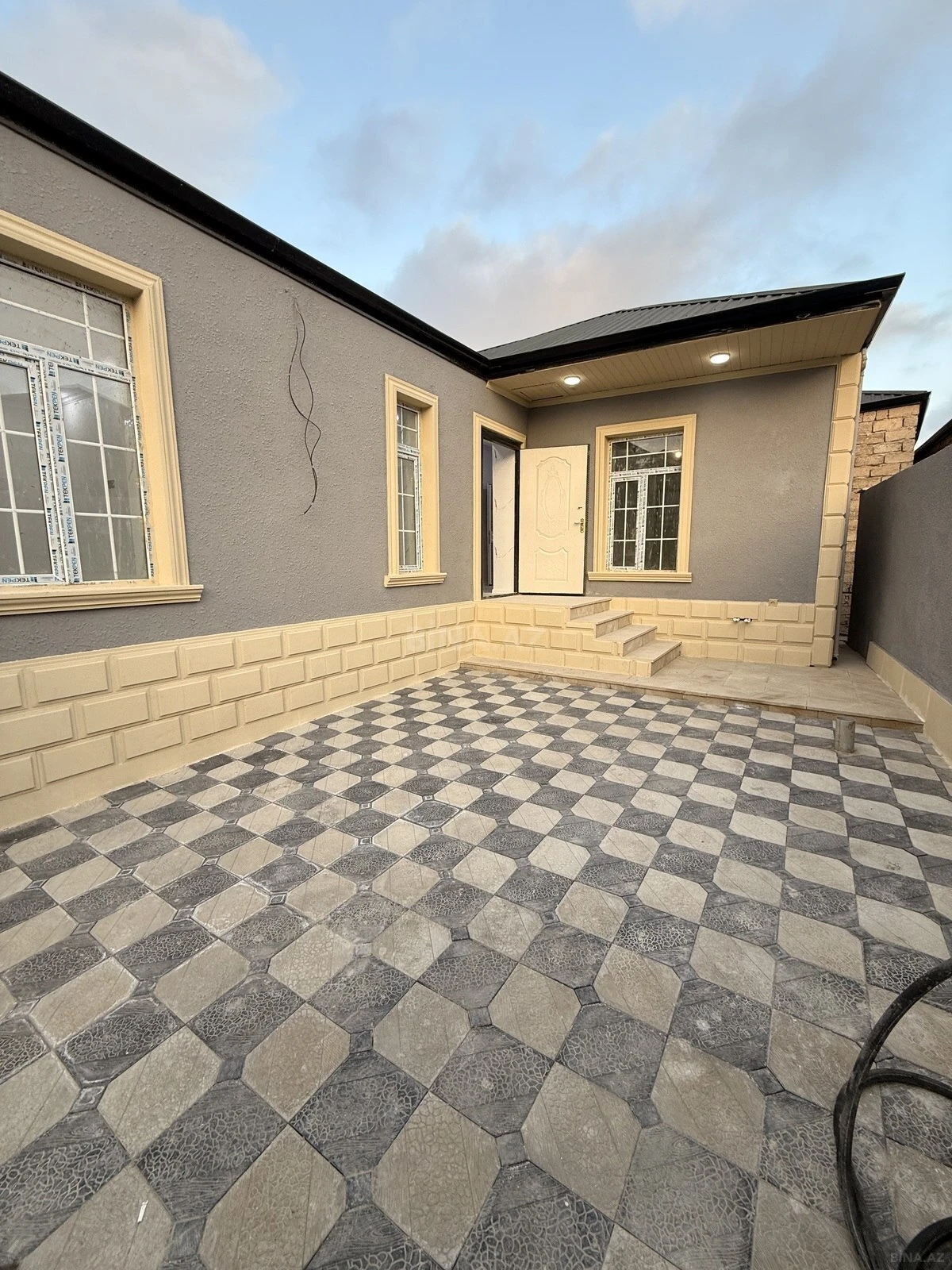 Satılır 3 otaqlı həyət evi 95 m²