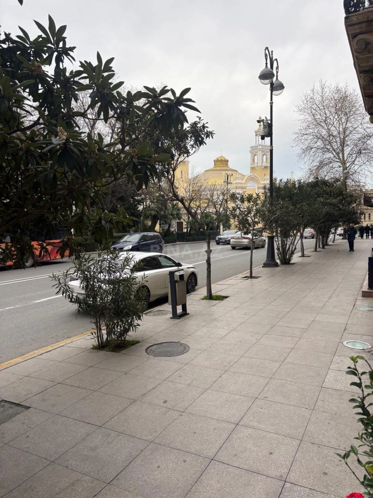 Kirayə verilir obyekt 361 m²