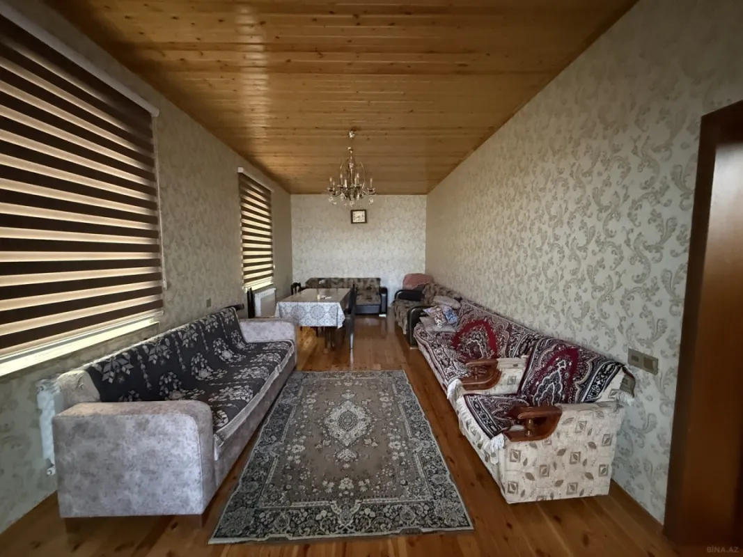 Satılır 4 otaqlı həyət evi 200 m²