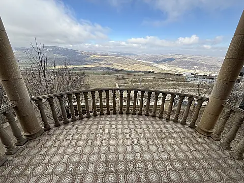 Satılır 4 otaqlı həyət evi 200 m²