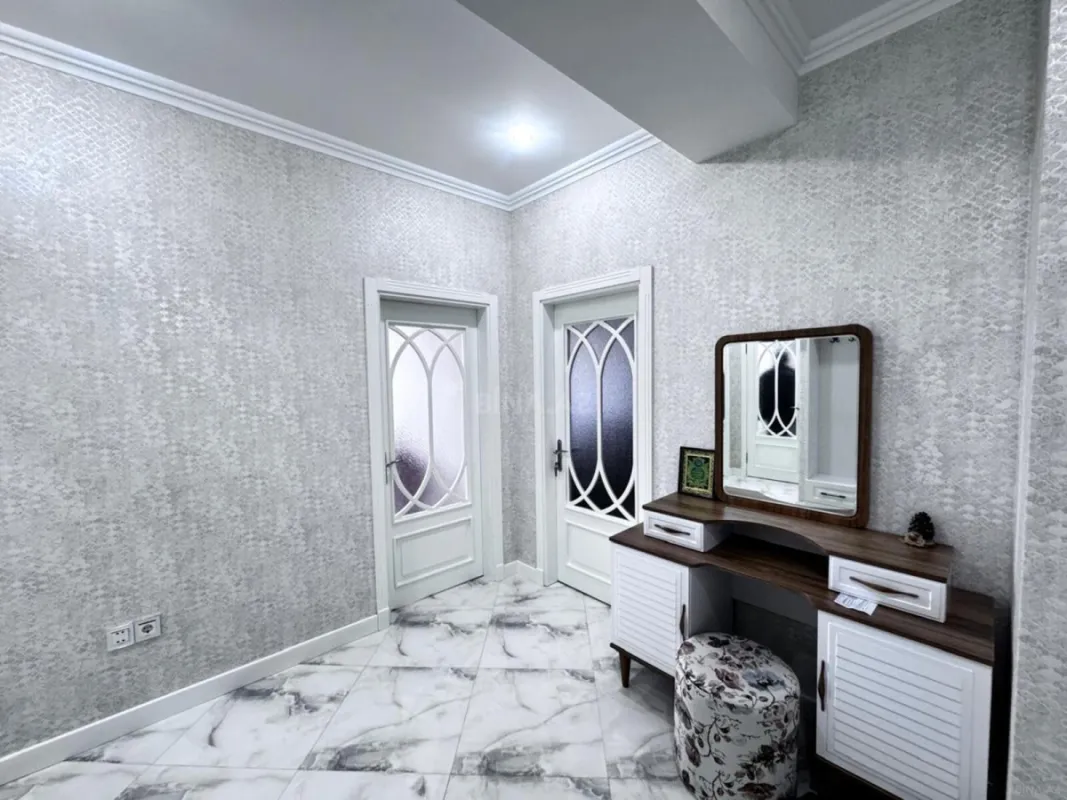 Satılır 2 otaqlı mənzil 80 m²