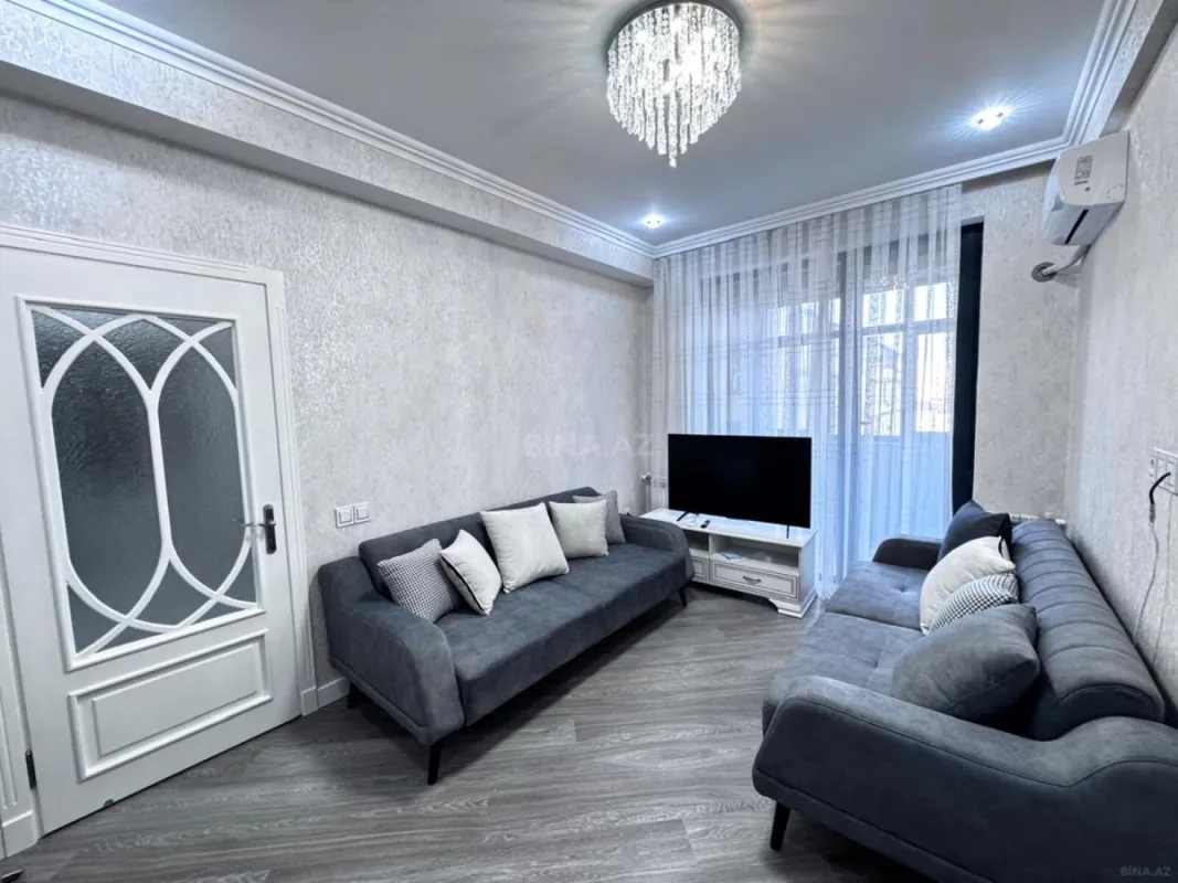 Satılır 2 otaqlı mənzil 80 m²