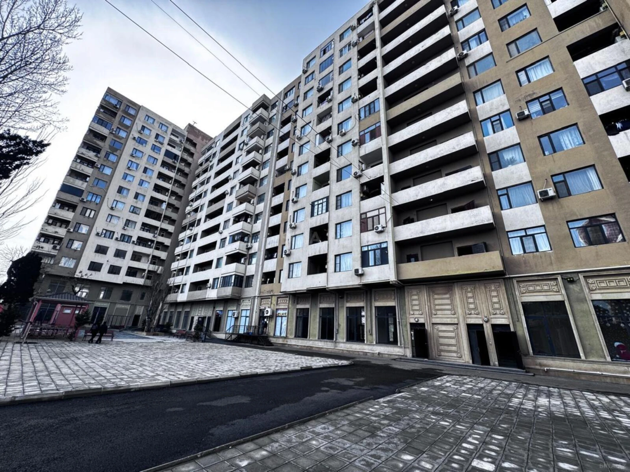 Satılır 2 otaqlı mənzil 80 m²
