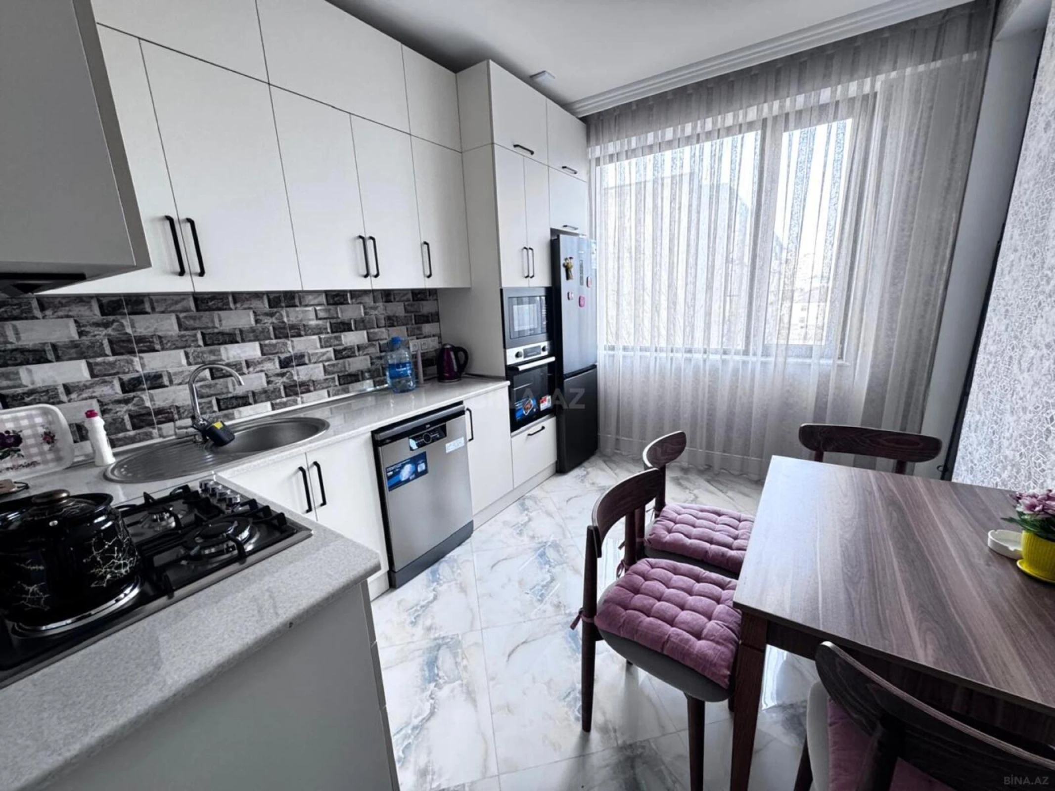 Satılır 2 otaqlı mənzil 80 m²