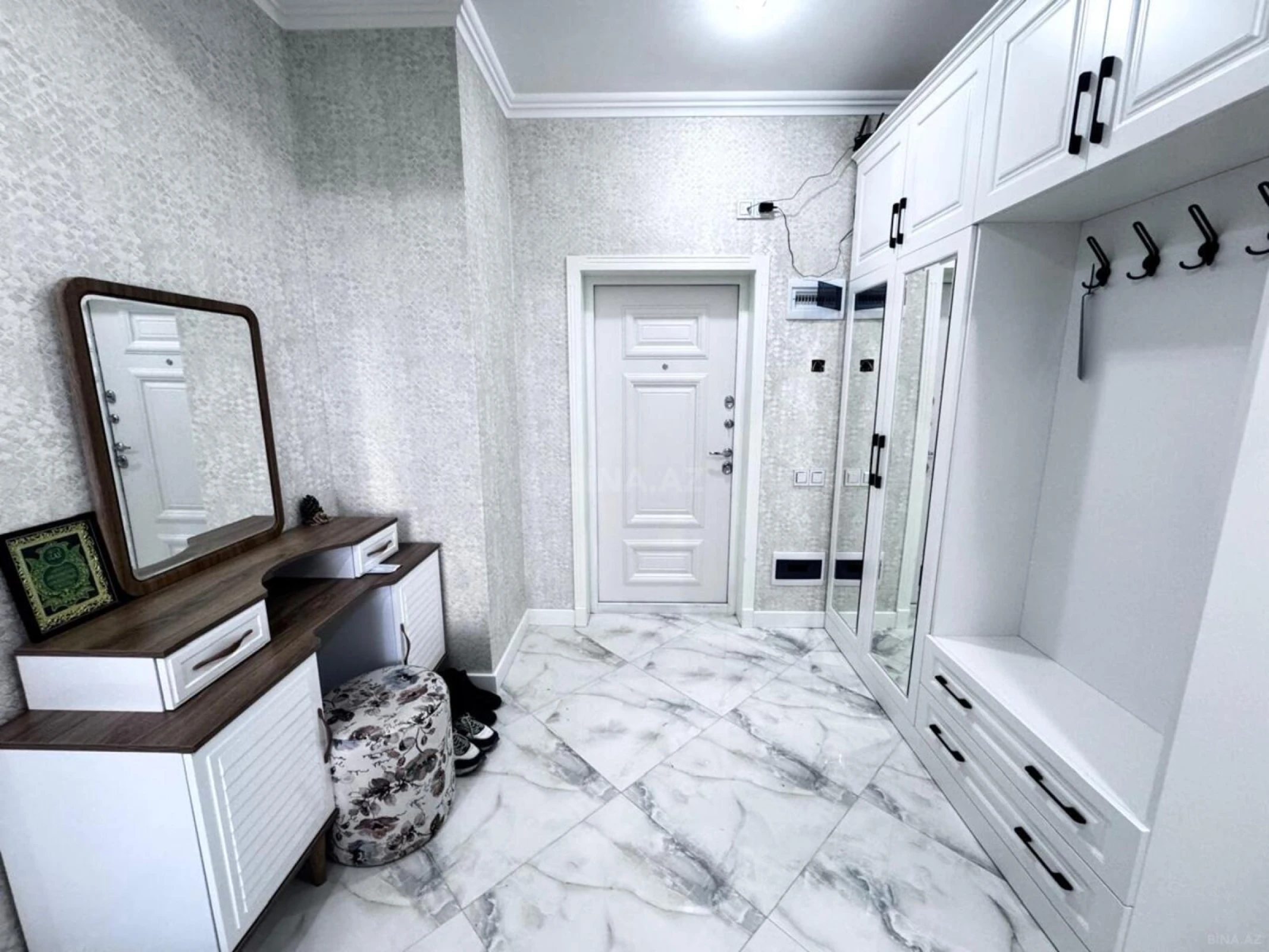 Satılır 2 otaqlı mənzil 80 m²