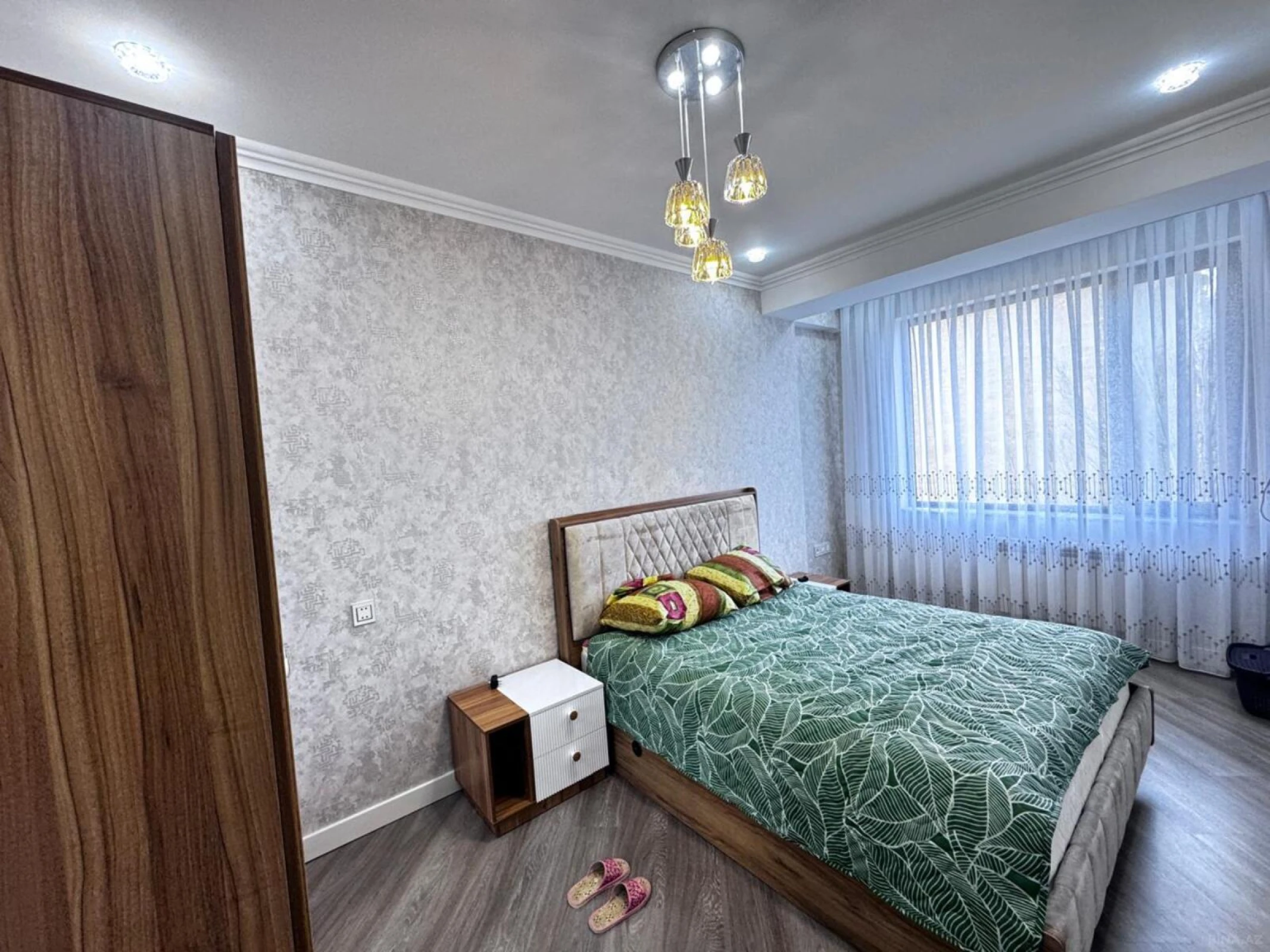 Satılır 2 otaqlı mənzil 80 m²