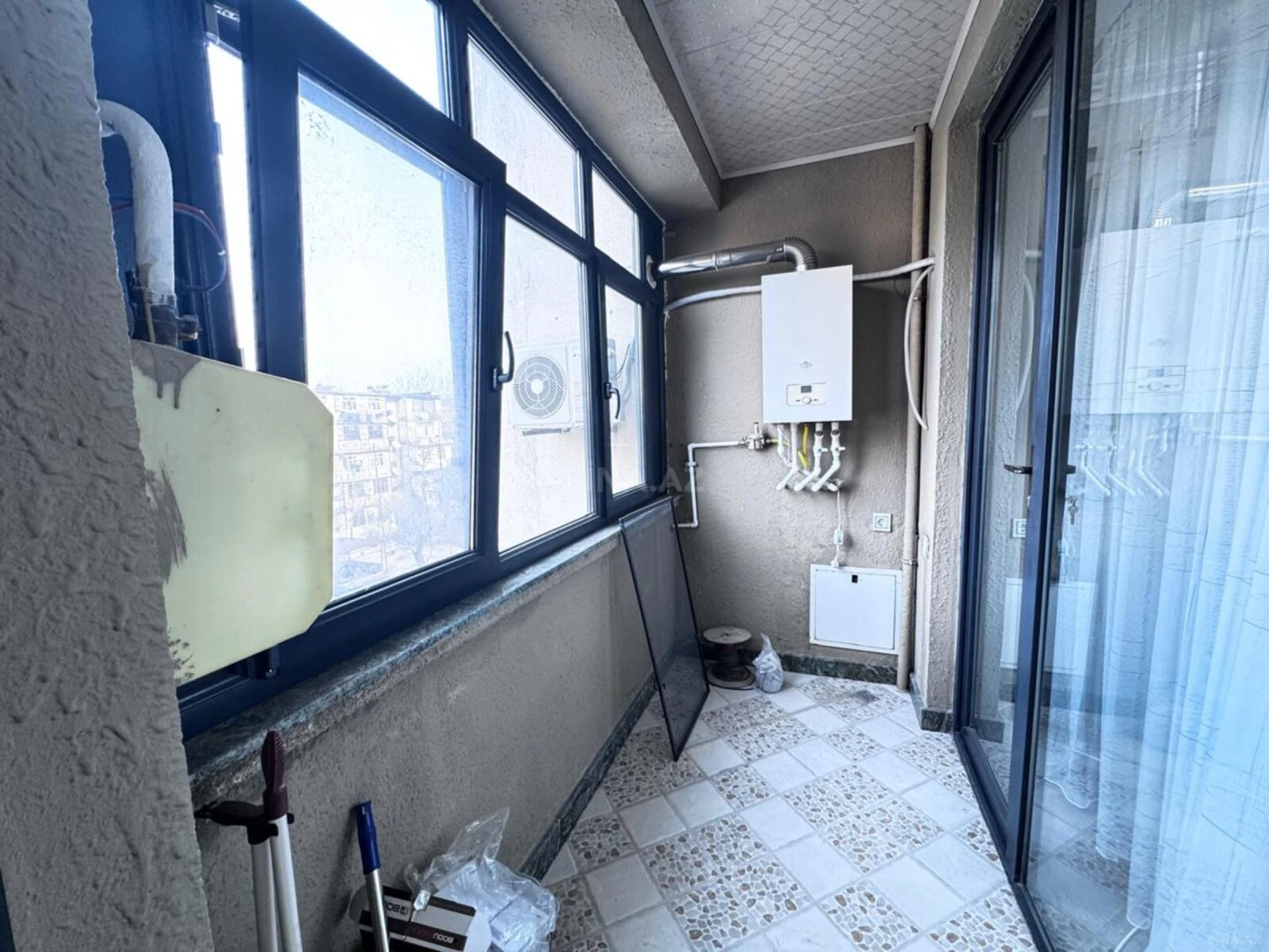 Satılır 2 otaqlı mənzil 80 m²