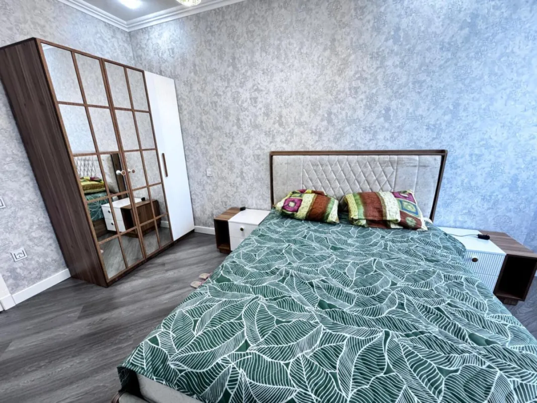 Satılır 2 otaqlı mənzil 80 m²