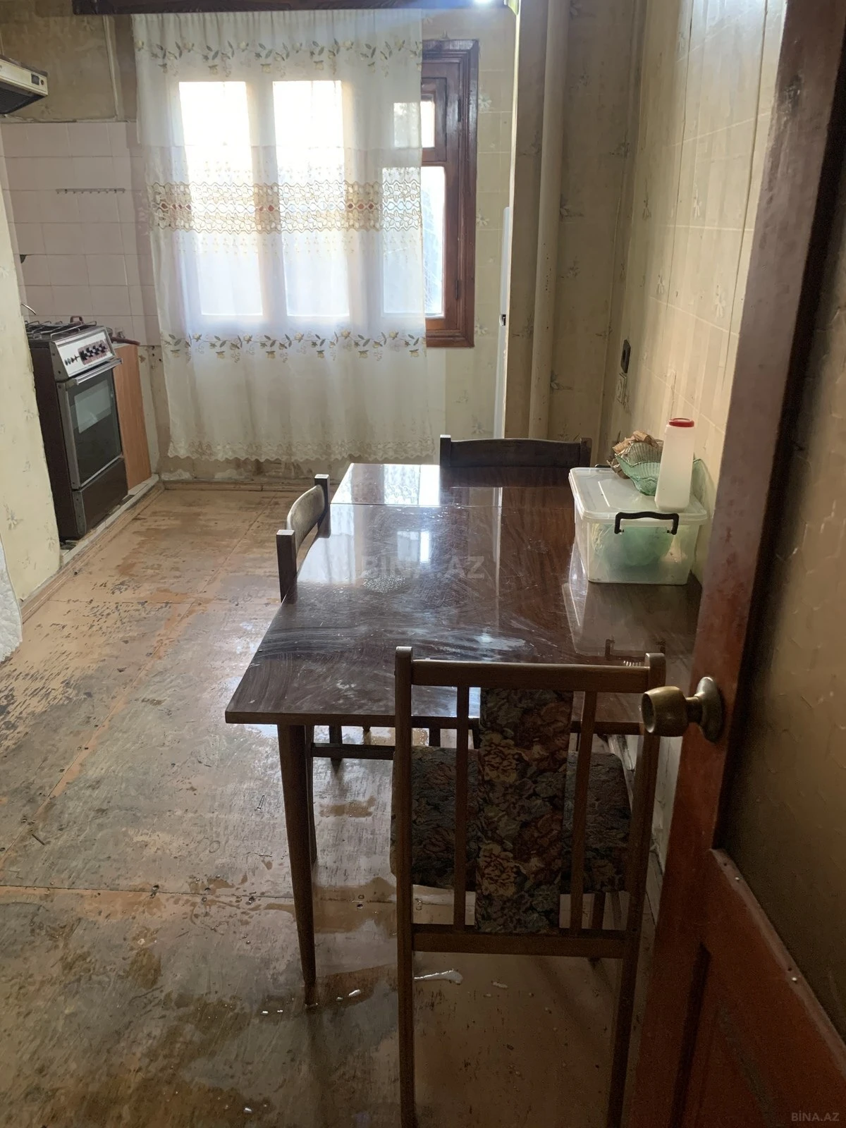 Kirayə verilir 2 otaqlı mənzil 80 m²