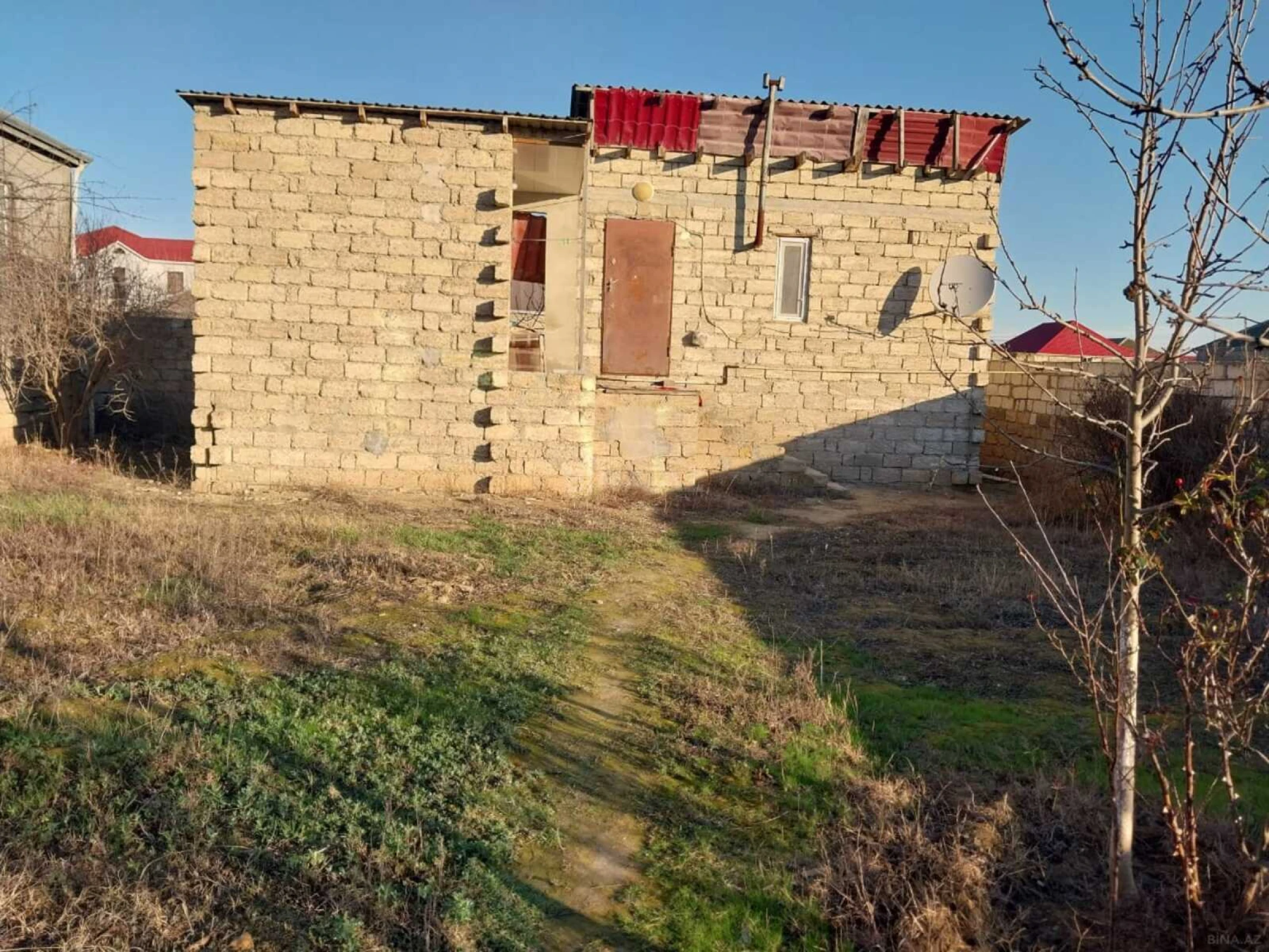 Satılır 1 otaqlı həyət evi 42.5 m²