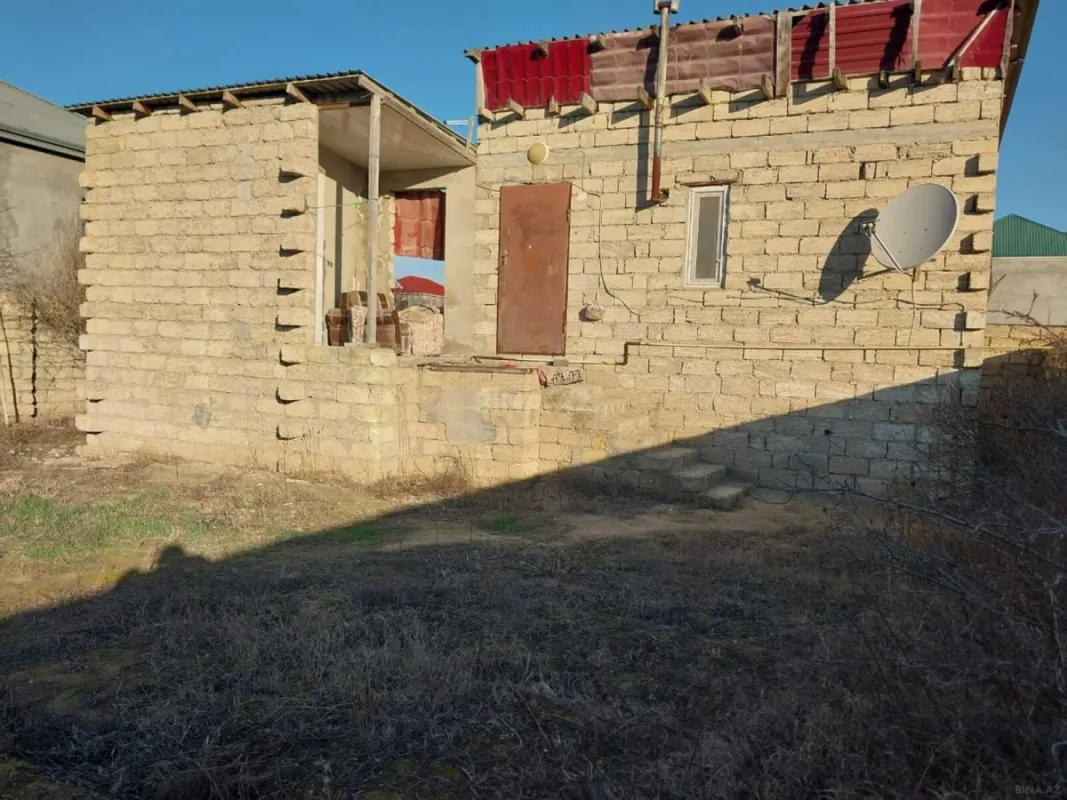 Satılır 1 otaqlı həyət evi 42.5 m²