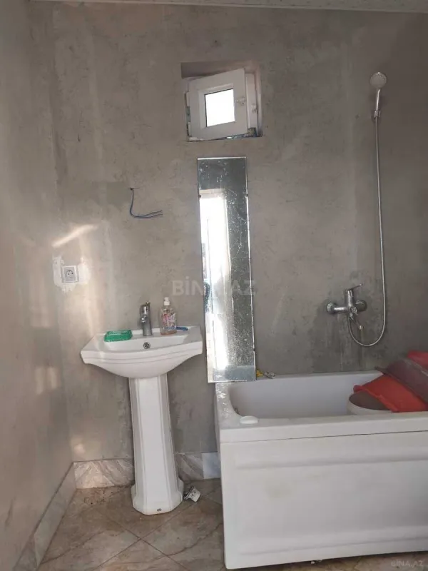 Satılır 1 otaqlı həyət evi 42.5 m²