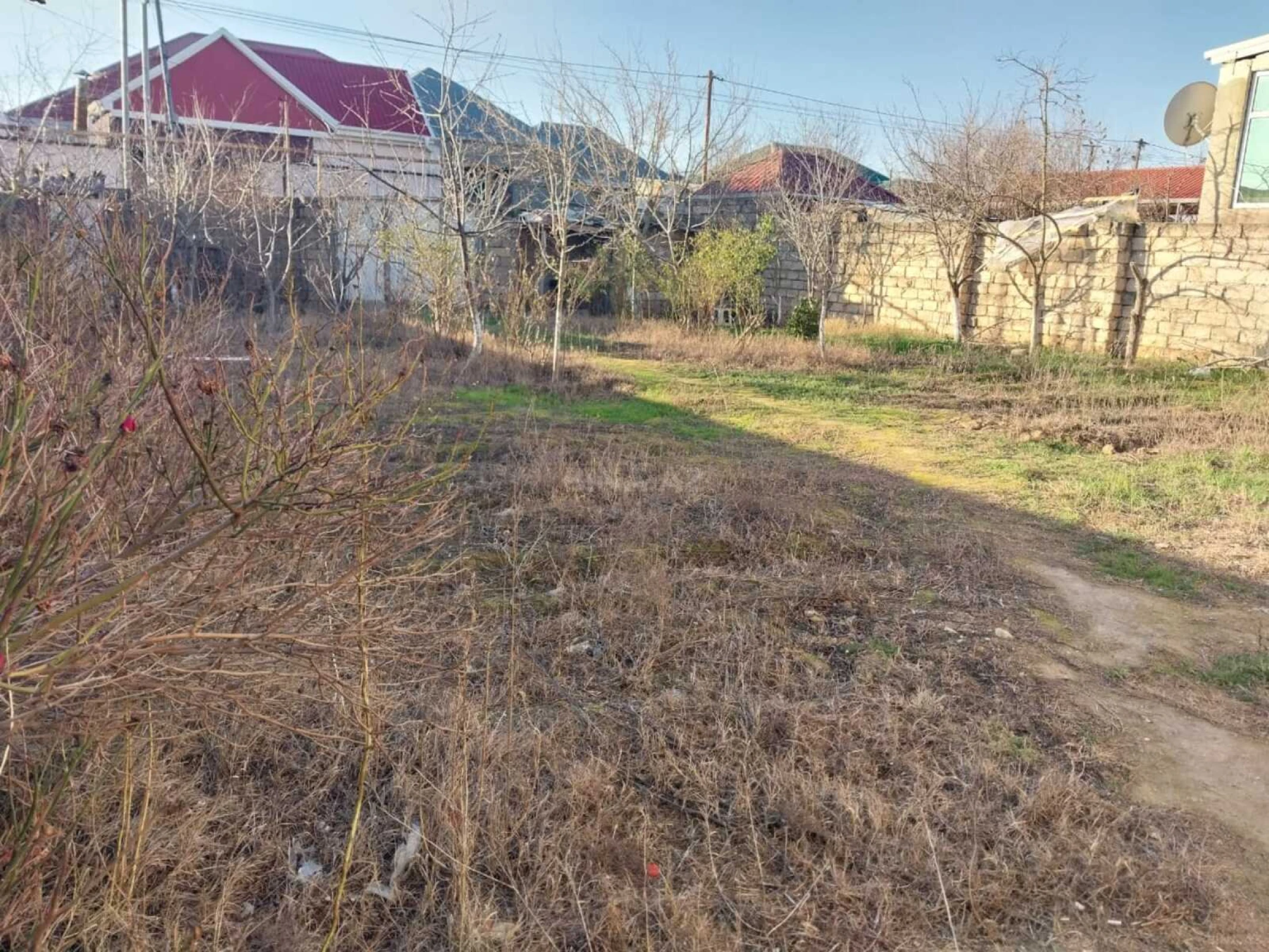 Satılır 1 otaqlı həyət evi 42.5 m²