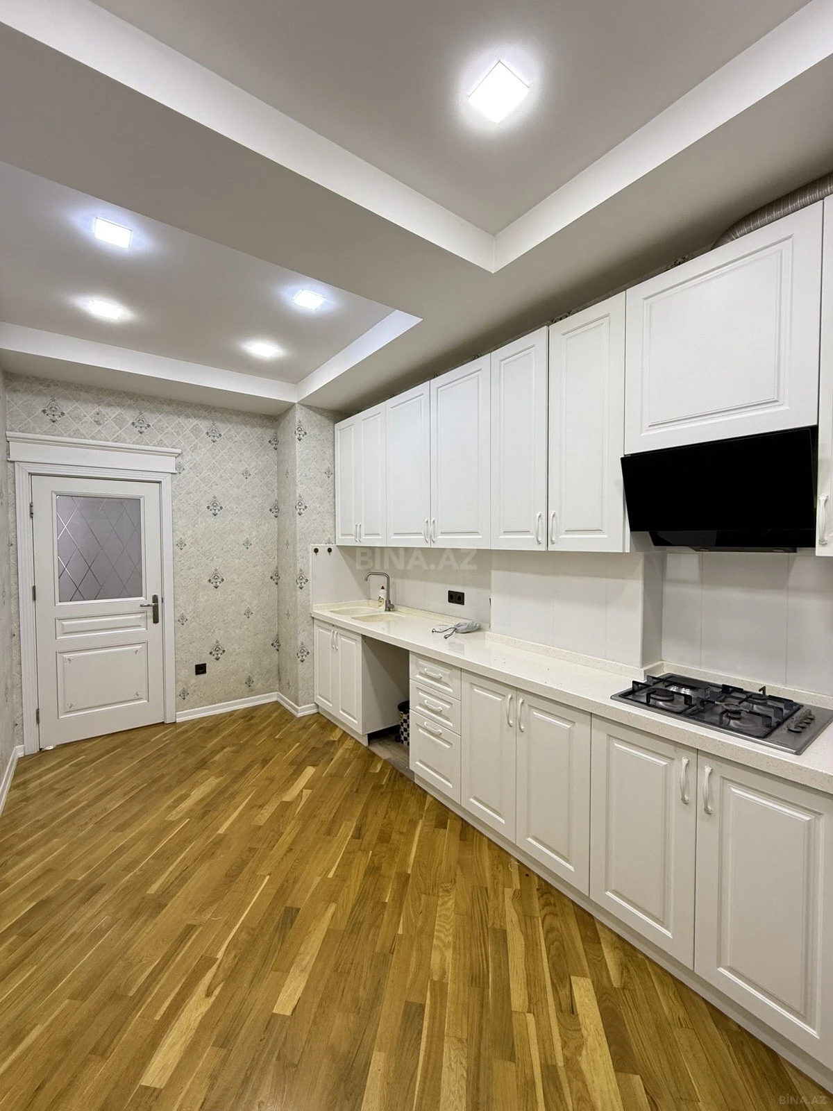 Satılır 3 otaqlı mənzil 99 m²