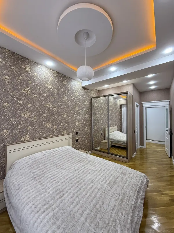 Satılır 3 otaqlı mənzil 99 m²