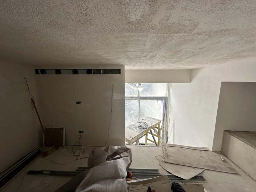 Satılır 1 otaqlı mənzil 58 m²