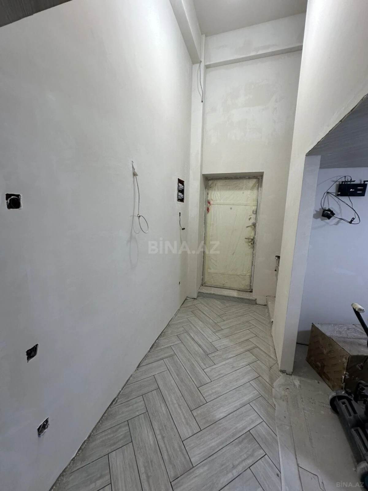 Satılır 1 otaqlı mənzil 58 m²
